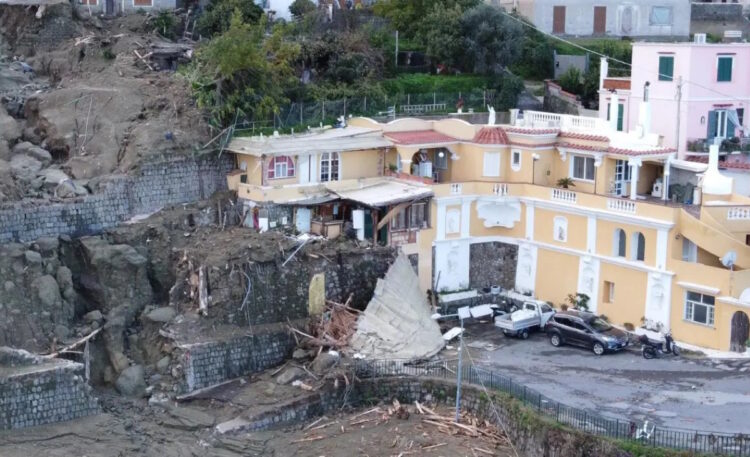 Alcuni dei danni provocati dalla frana che il 26 novembre ha colpito Casamicciola Terme, a Ischia